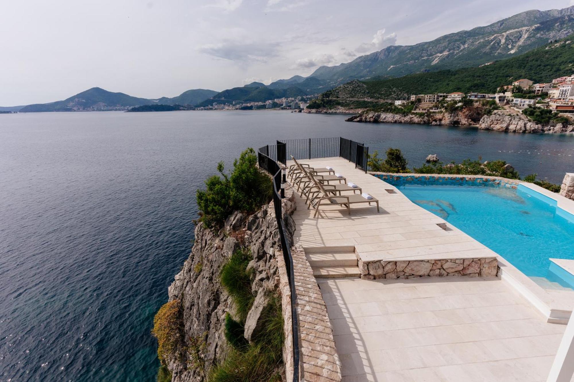 Blanche Cliff Apartments Sveti Stefan Exterior photo